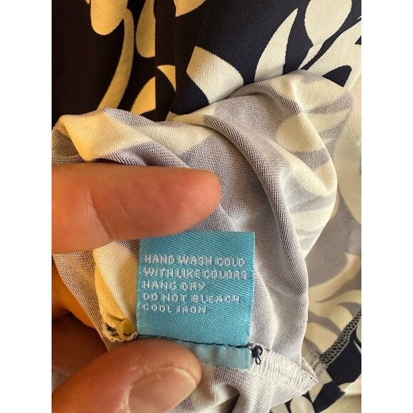 J.McLaughlin Catalina Cloth Navy/White Floral Damask Sleeveless Shift Dress Sz 2 - Picture 6 of 6